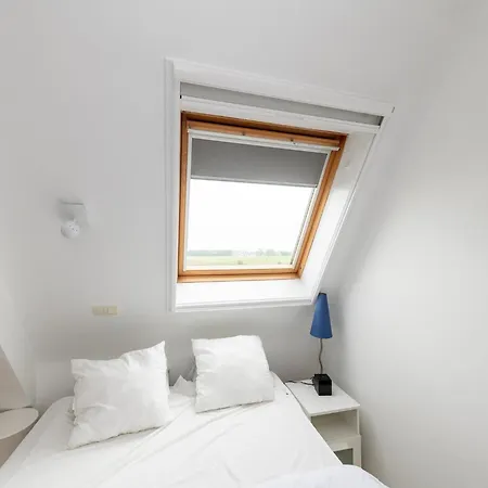 Quiet Getaway W Terrace Apartment *